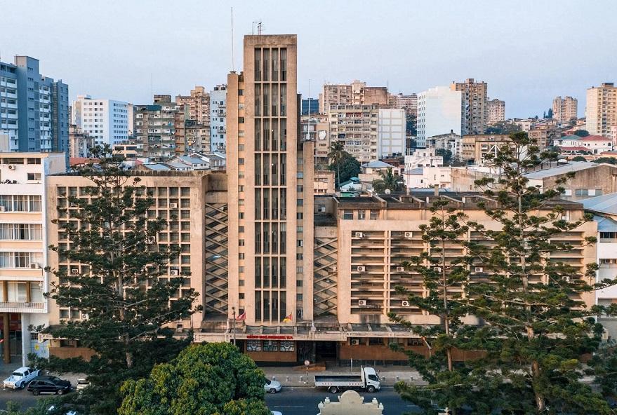 Radio Mozambique announces 60-day suspension of opinion programmes Radio Mozambique announces 60-day suspension of opinion programmes
