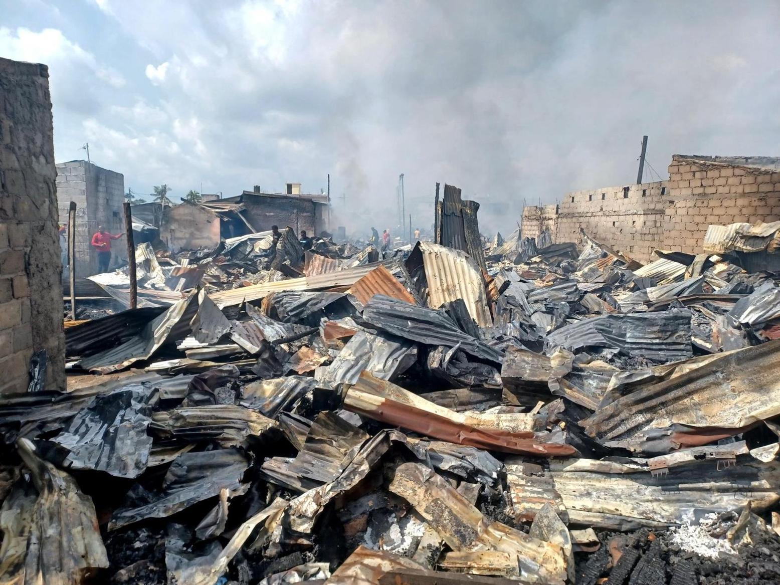 Fire destroys over 700 stalls in Quelimane Central Market Fire destroys over 700 stalls in Quelimane Central Market