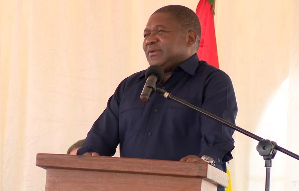 President promises to keep all land recovered from rebels President promises to keep all land recovered from rebels