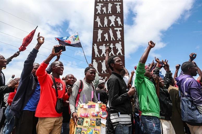 Frelimo asks parents not to let their offspring join protests against local election results as it launches Frelimo asks parents not to let their offspring join protests against local election results as it launches