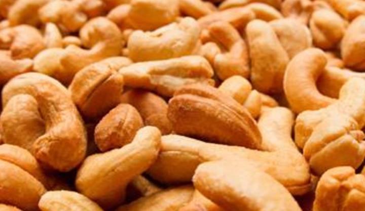 Targets 689,000-Tonne Cashew Output by 2034 Targets 689,000-Tonne Cashew Output by 2034