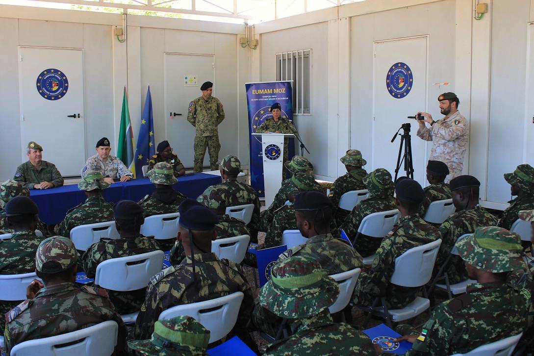 Mozambique Quick Reaction Force Train-the-Trainers Ceremony Mozambique Quick Reaction Force Train-the-Trainers Ceremony