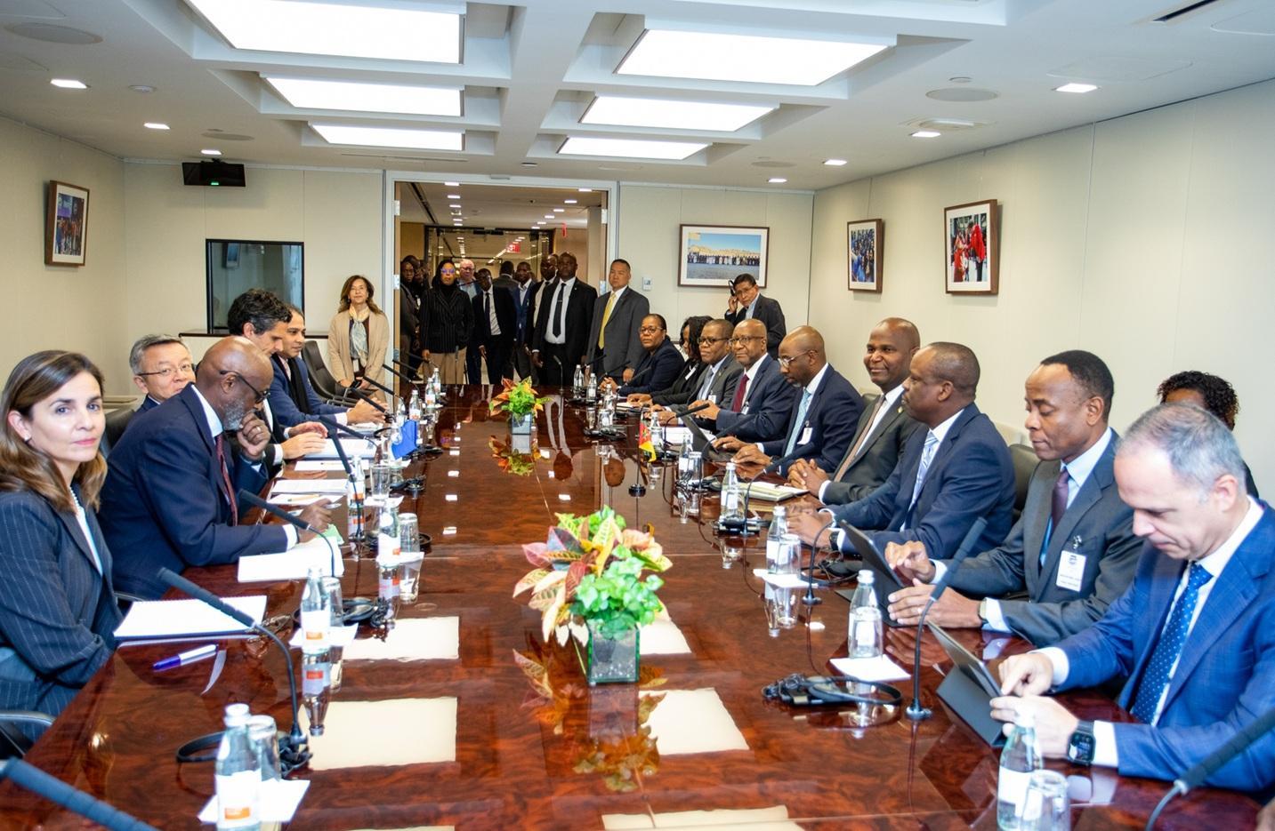 Mozambique President Seeks IMF Support for Reforms Mozambique President Seeks IMF Support for Reforms