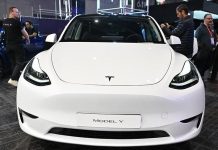 Tesla Sales Drop 18% in EU Amid Competition and Backlash Tesla Sales Drop 18% in EU Amid Competition and Backlash