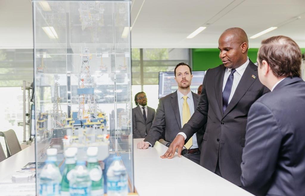 Exxon Invests $40 Million in Training Center for Youth Exxon Invests $40 Million in Training Center for Youth