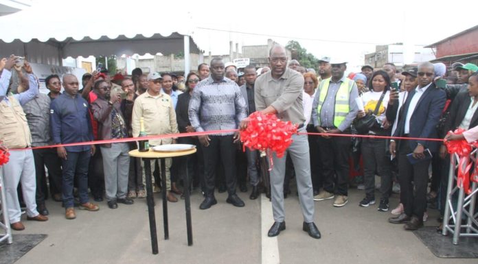 Road budgeted at 4.3 million dollars inaugurated in Matola Road budgeted at 4.3 million dollars inaugurated in Matola