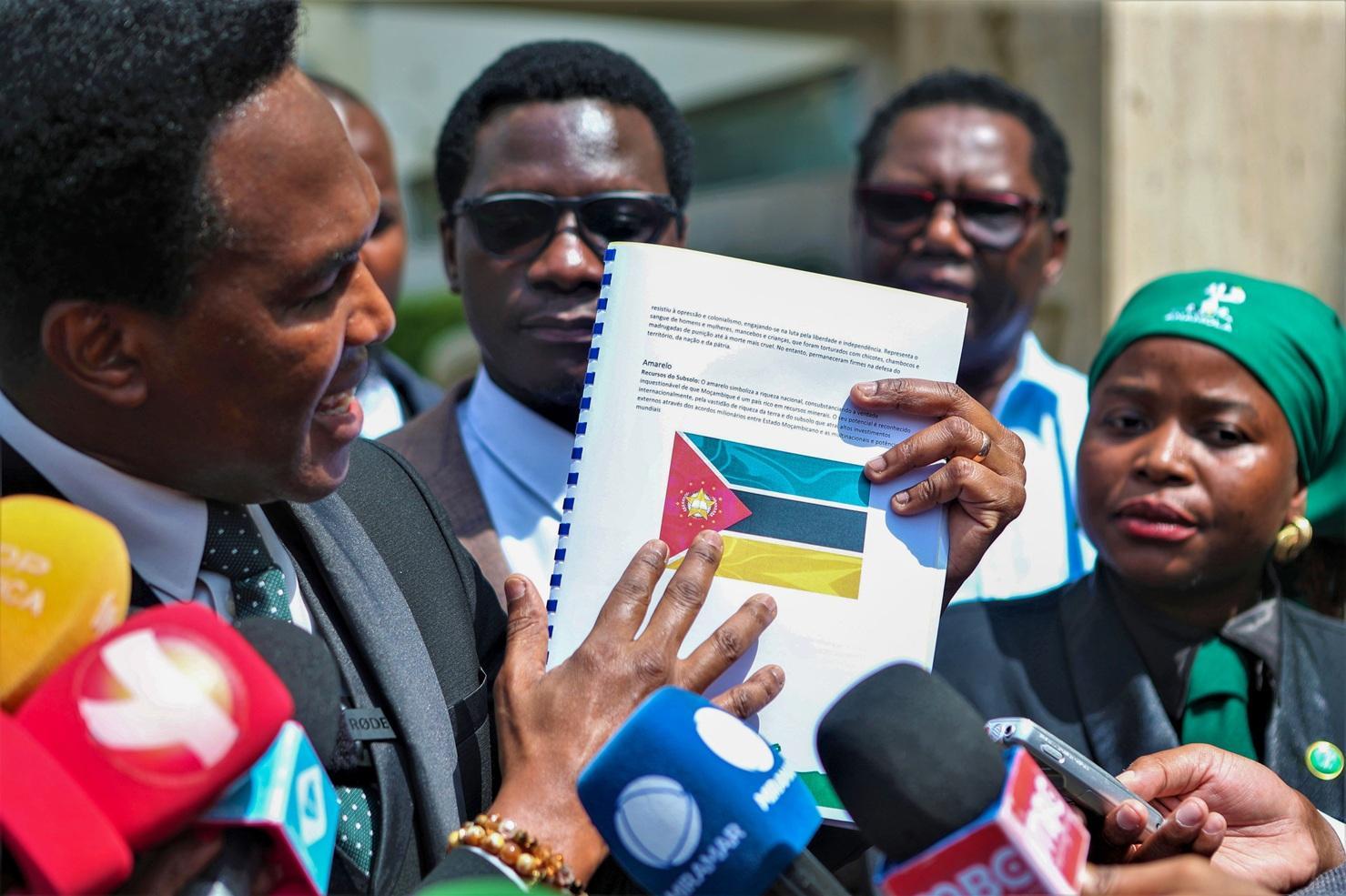 Anamola submits proposal for new flag of Mozambique Anamola submits proposal for new flag of Mozambique