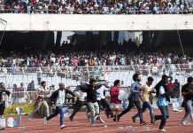 Messi’s India Tour Begins with Chaotic Fan Storming Messi's India Tour Begins with Chaotic Fan Storming