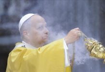 Pope Leo XIV leads Christmas Eve mass for 1st time Pope Leo XIV leads Christmas Eve mass for 1st time