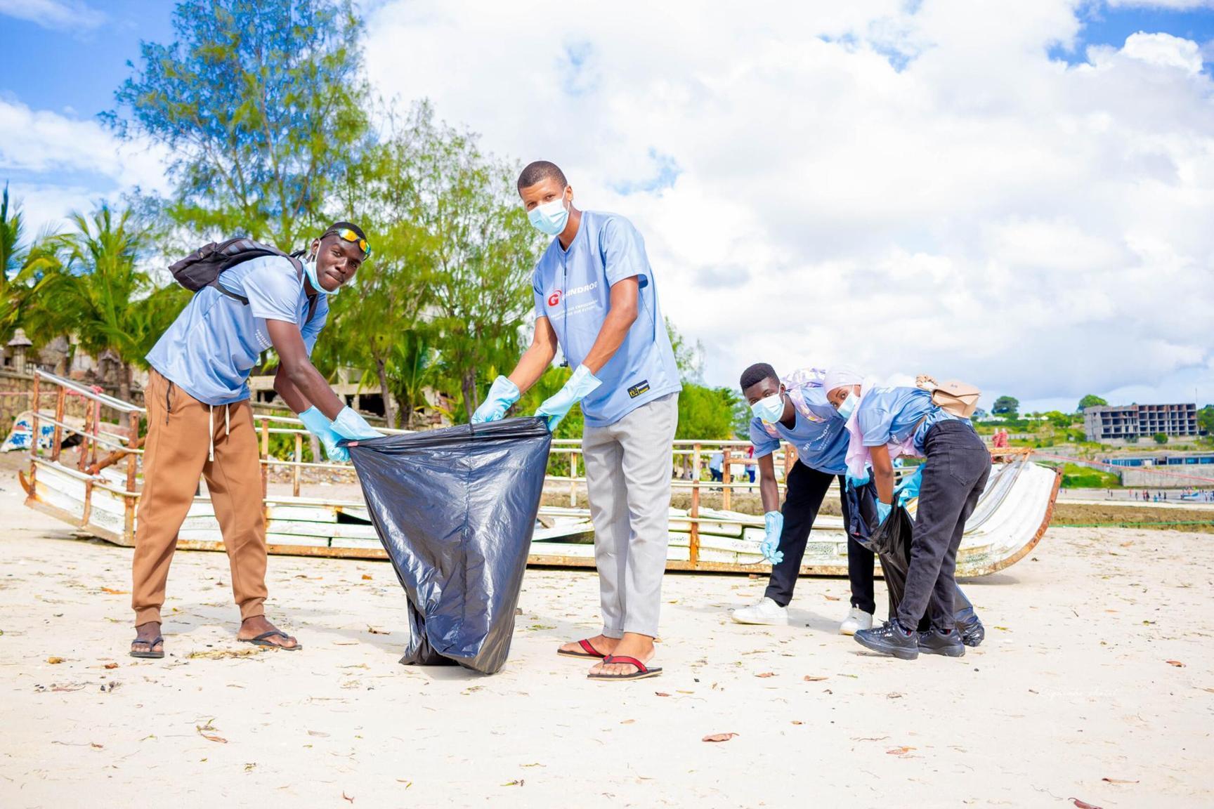 Grindrod Backs Clean Beaches Project in Nacala Grindrod Backs Clean Beaches Project in Nacala