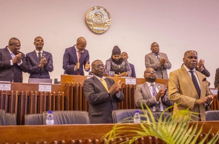 Mozambique Parliament Approves Media and Broadcasting Bills Mozambique Parliament Approves Media and Broadcasting Bills