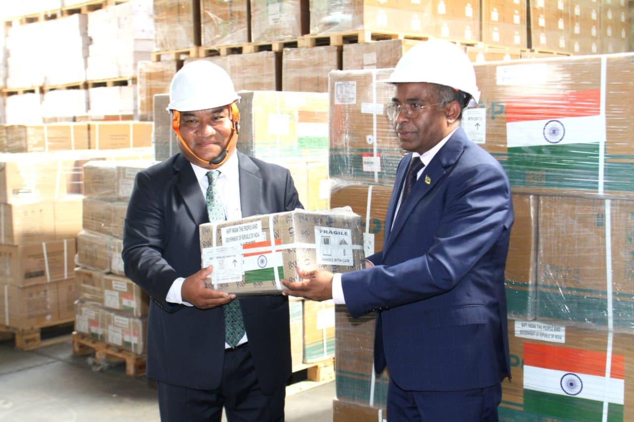 Health Minister Guarantees Availability of Medicines Health Minister Guarantees Availability of Medicines