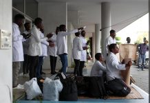 Medical Interns to End Strike If Government Pays Allowances Medical Interns to End Strike If Government Pays Allowances