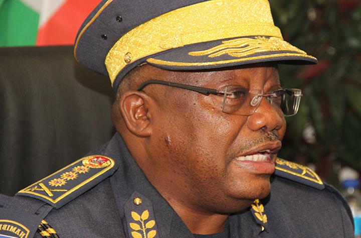 Ndeitunga instructs cops to ignore expired Govt car licence discs