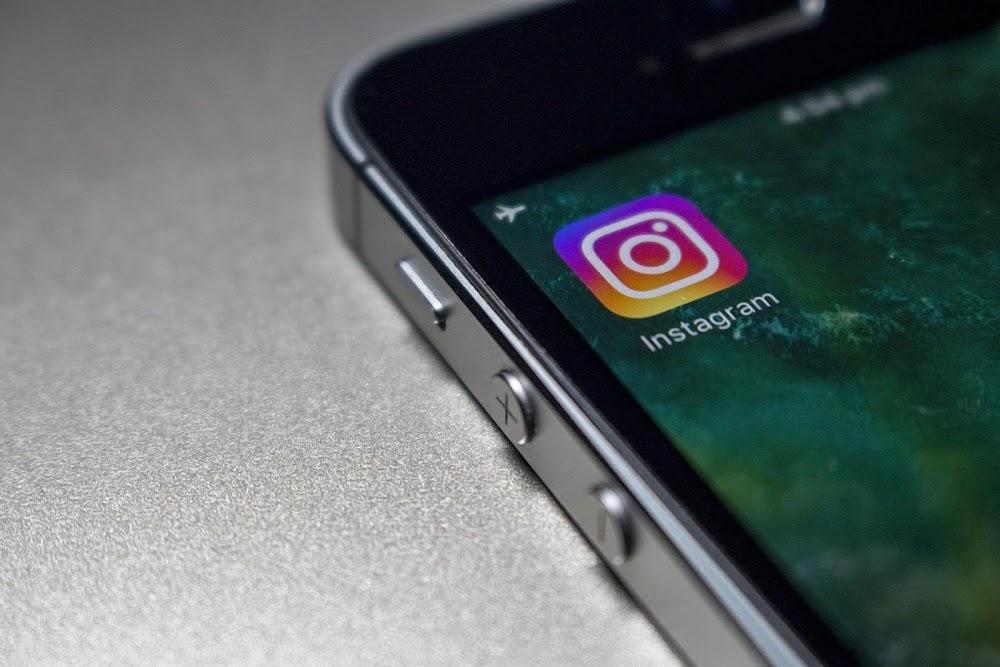 Instagram: Messaging and stories down Instagram: Messaging and stories down