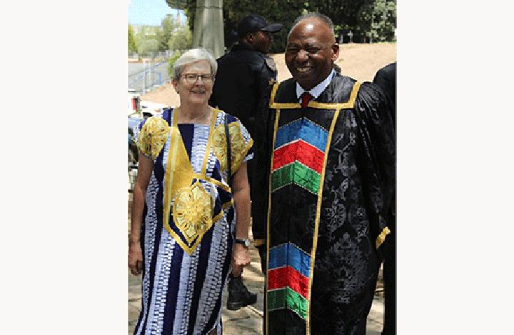 Farewell stranger with a helping hand Farewell stranger with a helping hand