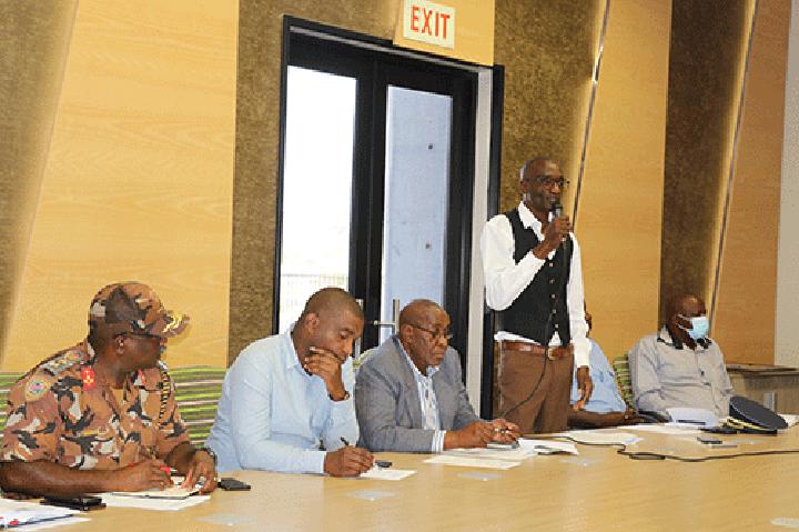 Governor, farmers urge increased border patrols Governor, farmers urge increased border patrols