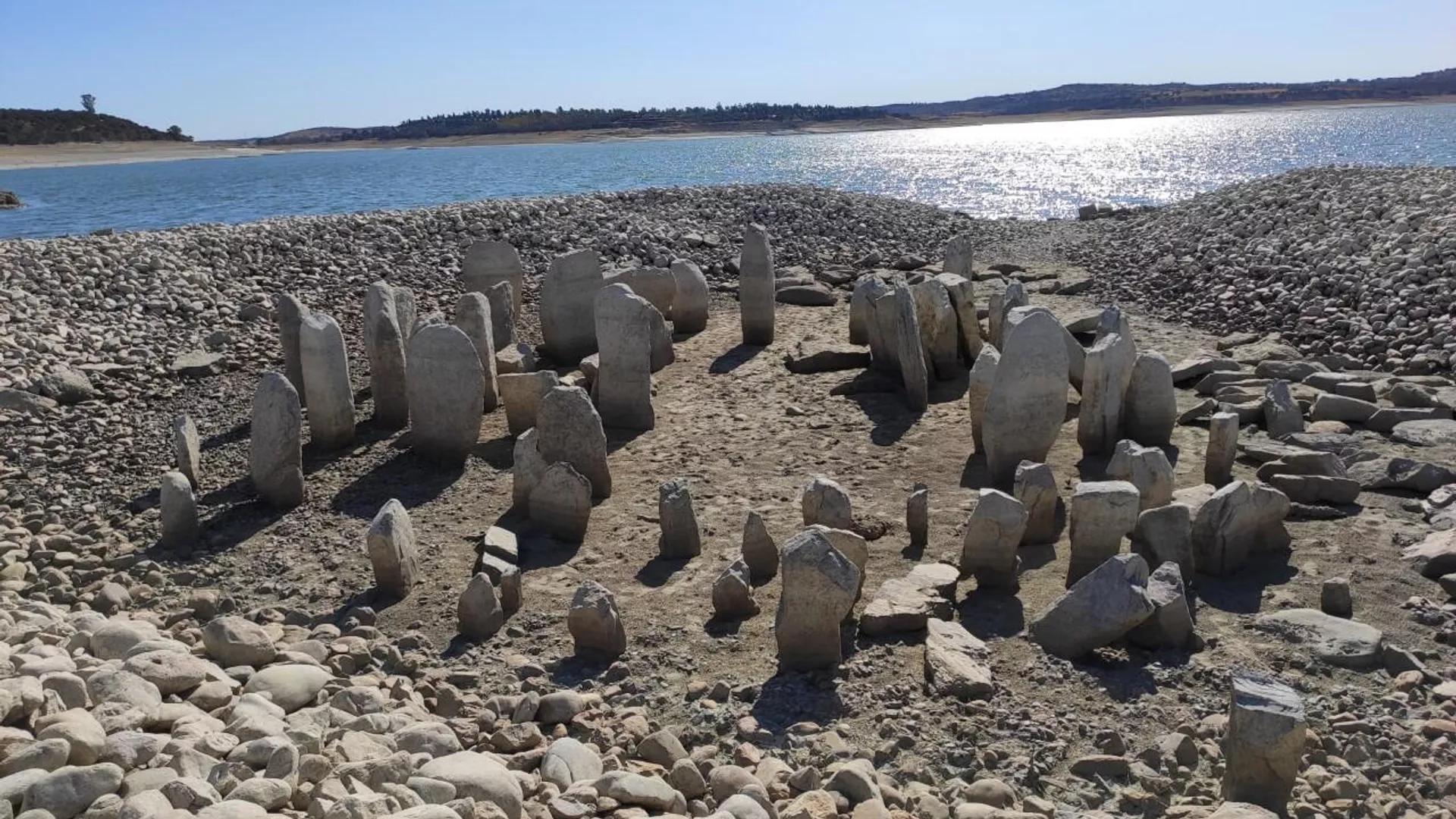 From ‘Spanish Stonehenge’ to Nero Bridge: World Artifacts That Reemerged Due to Heatwave From ‘Spanish Stonehenge’ to Nero Bridge: World Artifacts That Reemerged Due to Heatwave