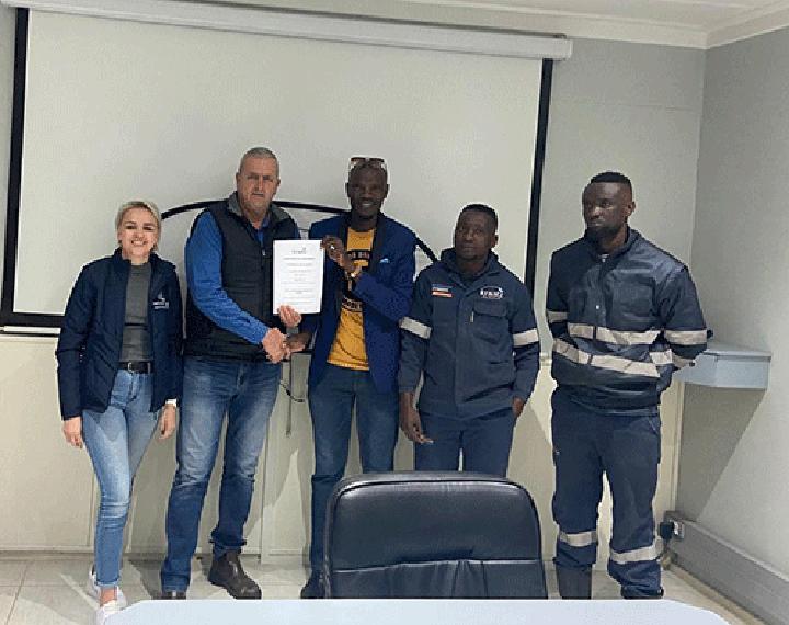 Kraatz and union agree on 6.5% salary increase Kraatz and union agree on 6.5% salary increase