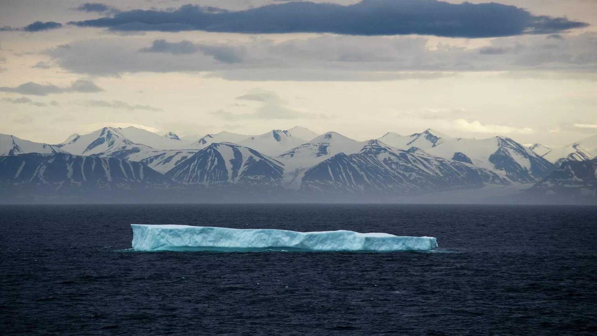 Arctic 'Ghost Island' Found in 2021 Has Turned Out to Be Dirty Iceberg Arctic 'Ghost Island' Found in 2021 Has Turned Out to Be Dirty Iceberg