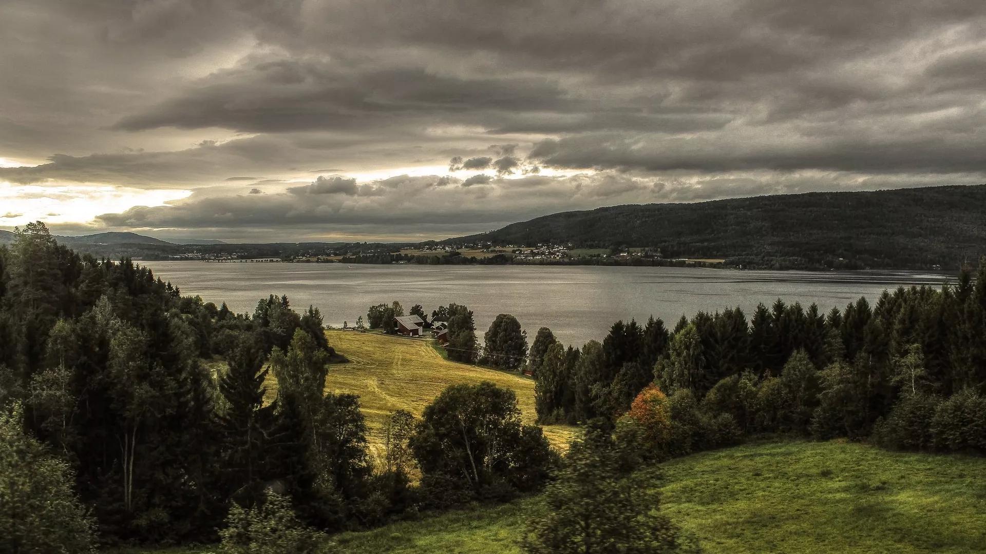 'A Gift Package': Low Water Levels in Norway Unearth 7,000-Year-Old Fish Traps 'A Gift Package': Low Water Levels in Norway Unearth 7,000-Year-Old Fish Traps