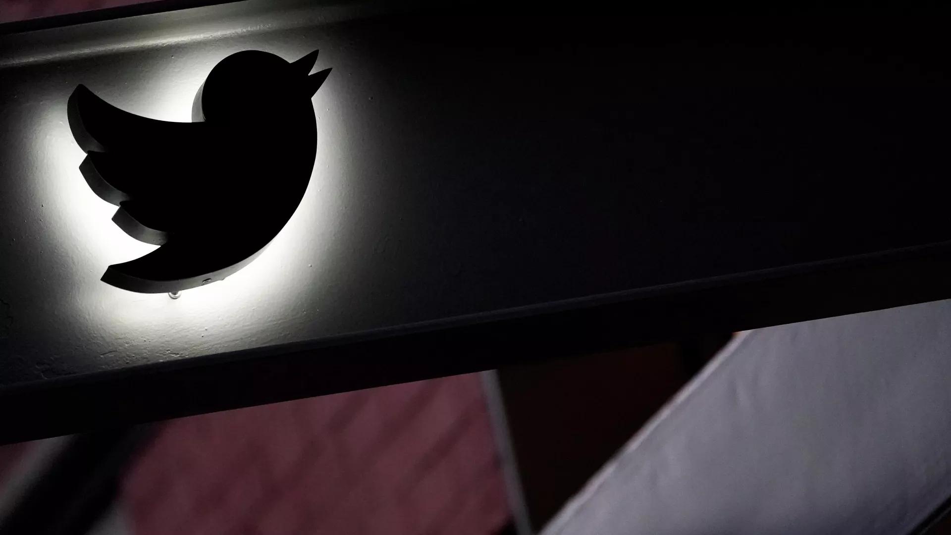 Elon Musk to Reportedly Begin Axing Twitter Staff Starting Saturday Elon Musk to Reportedly Begin Axing Twitter Staff Starting Saturday