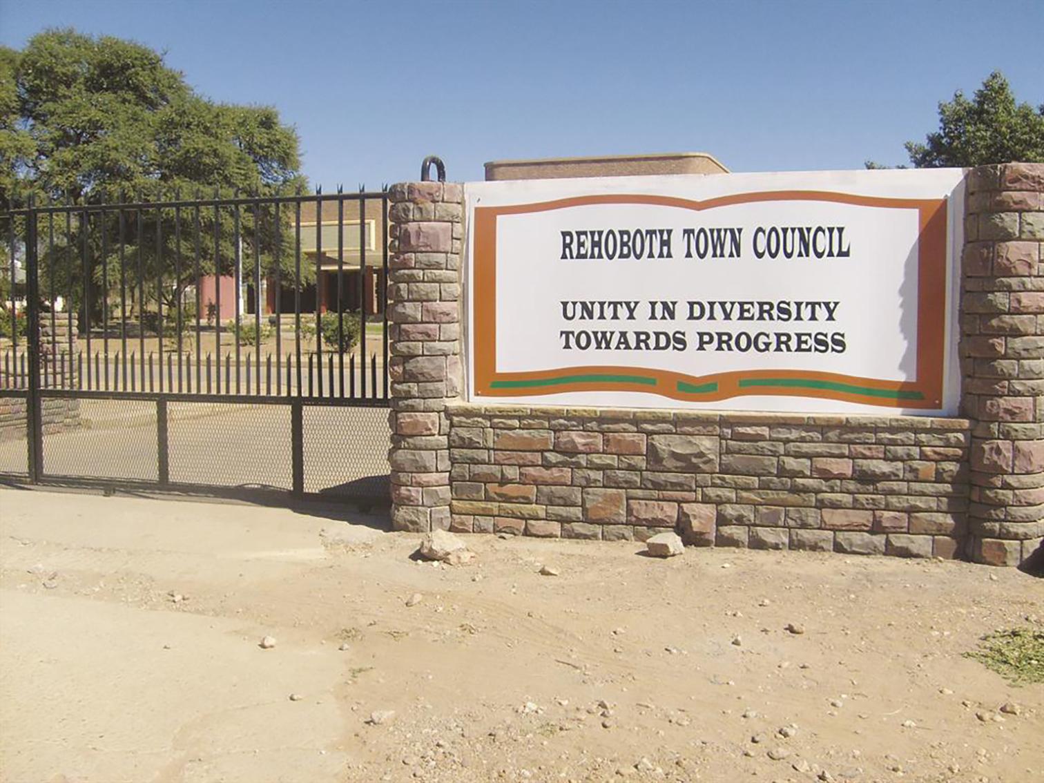 Rehoboth residents rage over water woes Rehoboth residents rage over water woes