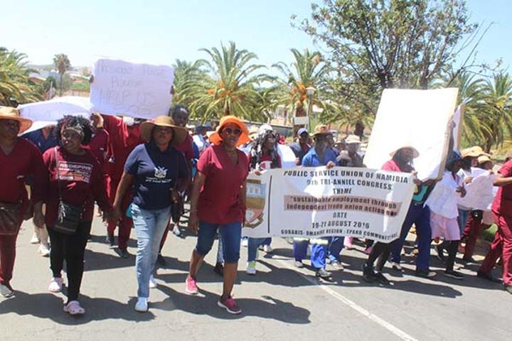 ‘Dismissed’ health workers want permanent jobs ‘Dismissed’ health workers want permanent jobs