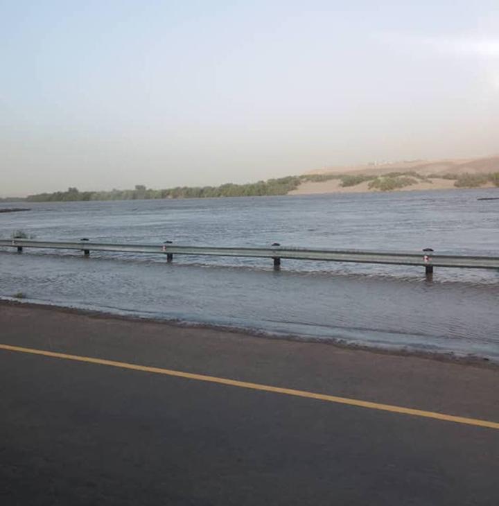 Swelling Orange River spreads panic Swelling Orange River spreads panic