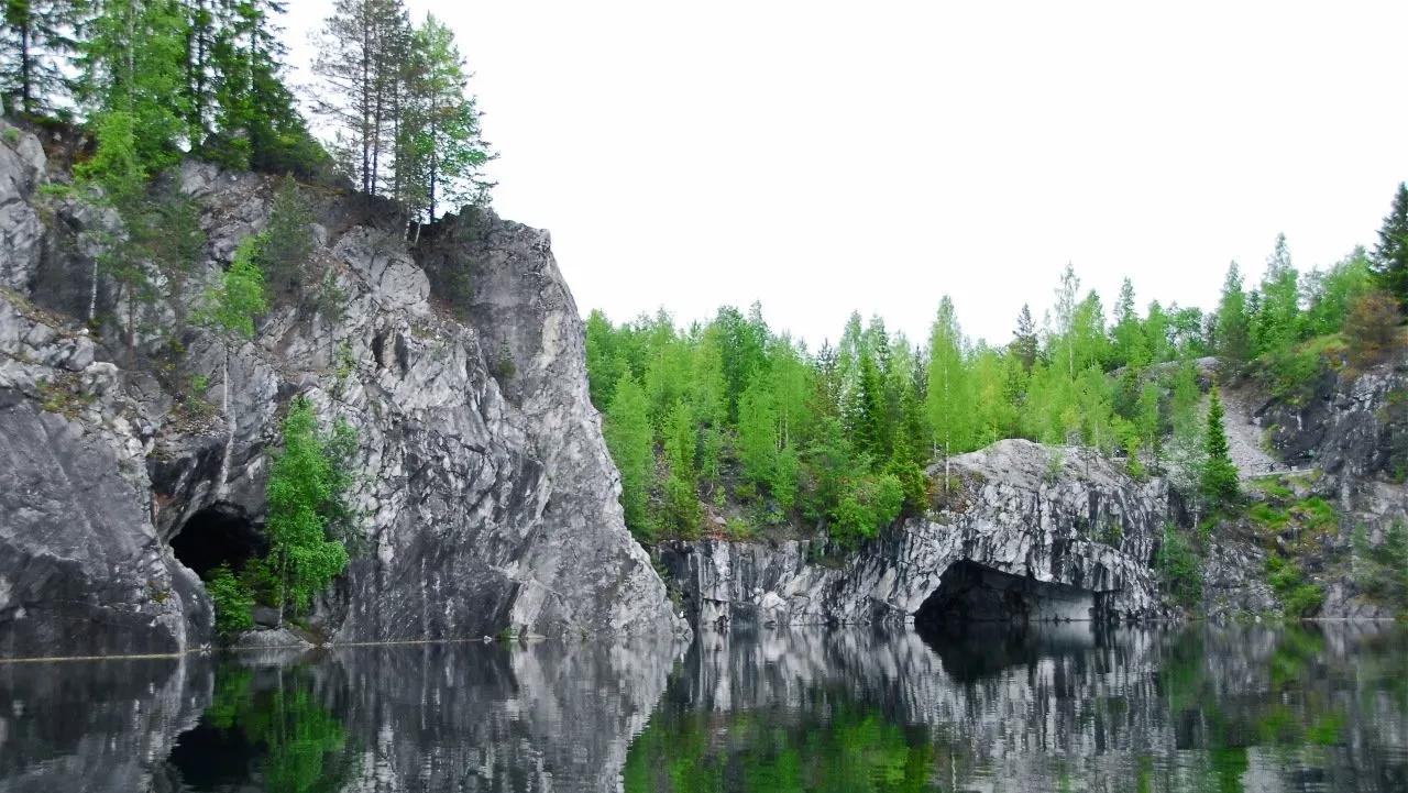 Unique 3,000-Year-Old Bronze-Age Petroglyphs Found in Sweden Unique 3,000-Year-Old Bronze-Age Petroglyphs Found in Sweden