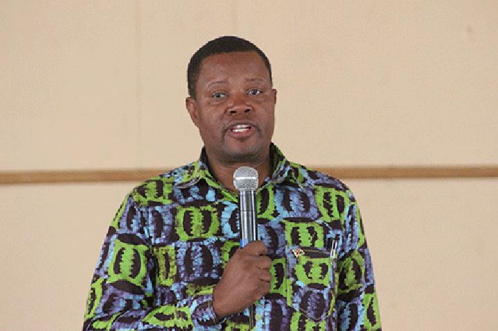 Venaani urges public to reject toll roads Venaani urges public to reject toll roads