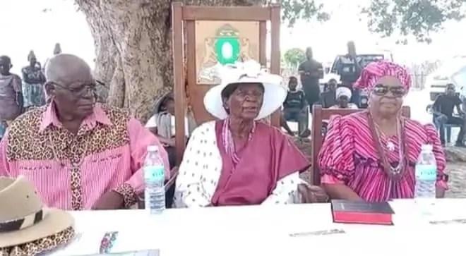 Queen Nelumbu pampered with Christmas gifts Queen Nelumbu pampered with Christmas gifts