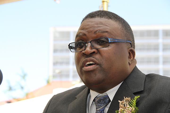 Kandjeke smells resettlement rot Kandjeke smells resettlement rot