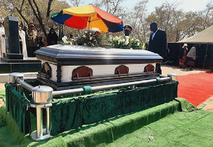 Hishongwa rests at Eenhana shrine Hishongwa rests at Eenhana shrine