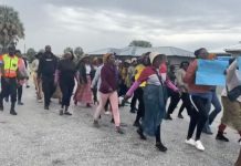 Vendors protest illegal Angolan competitors Vendors protest illegal Angolan competitors