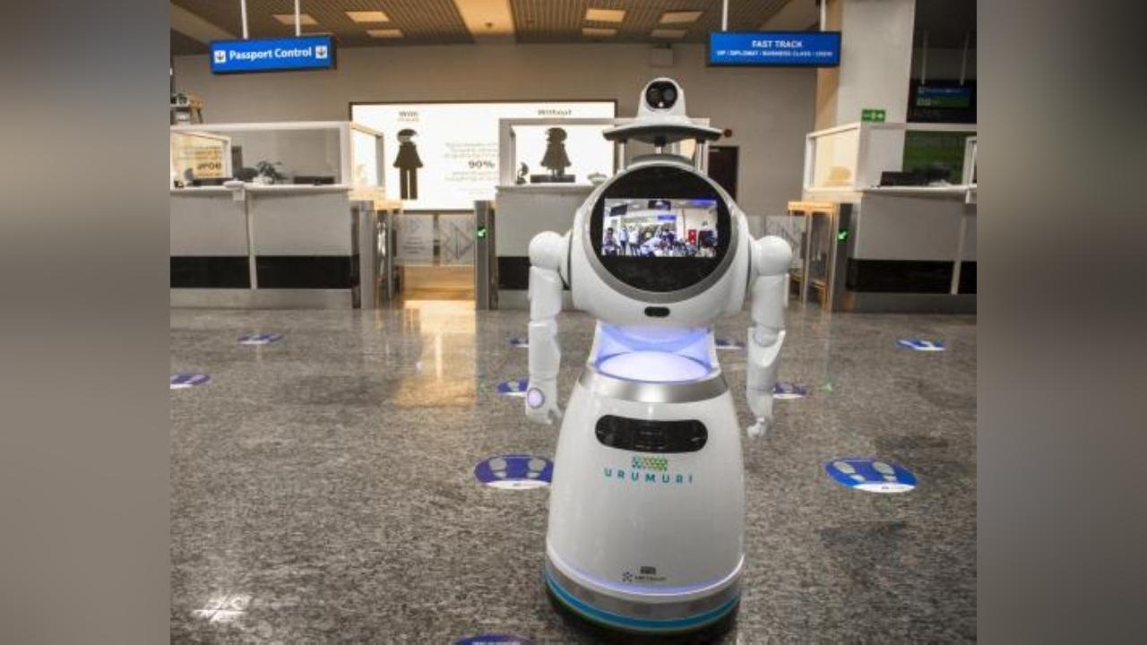 Debate on AI's Purpose and Unity of Intelligence Debate on AI's Purpose and Unity of Intelligence