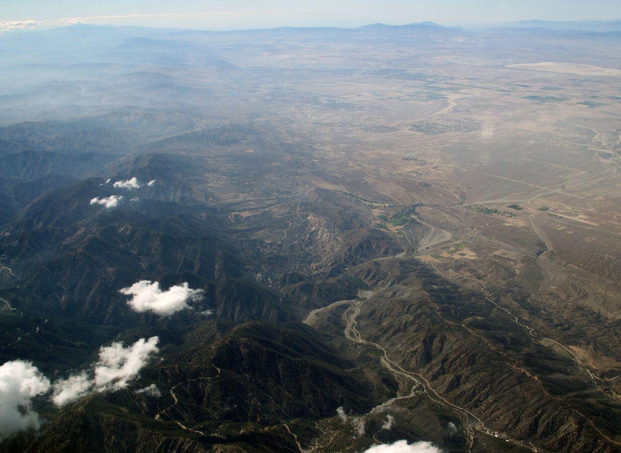 Boulders Near San Andreas Indicate Less Destructive Quake Boulders Near San Andreas Indicate Less Destructive Quake