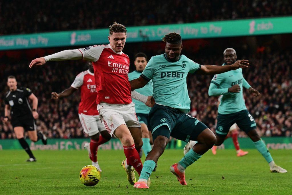 Two Own Goals Rescue Arsenal Against Wolves - Namibia