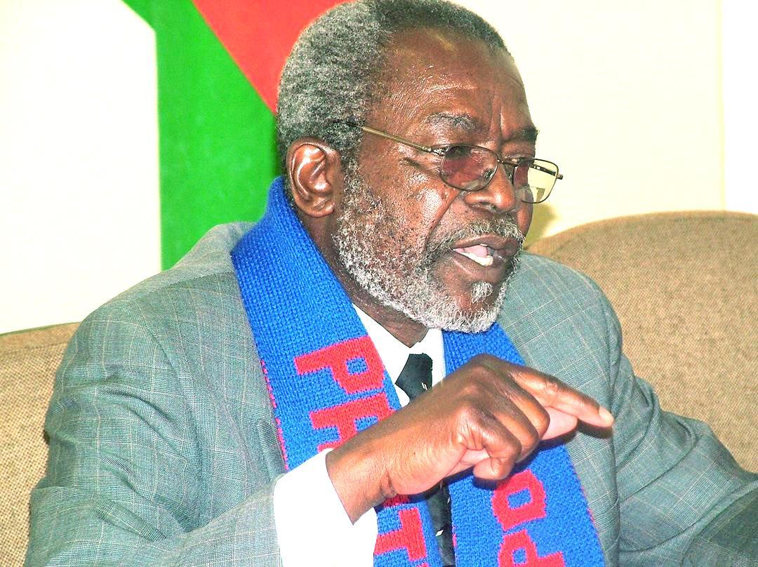 PM pays Hishoono tribute PM pays Hishoono tribute