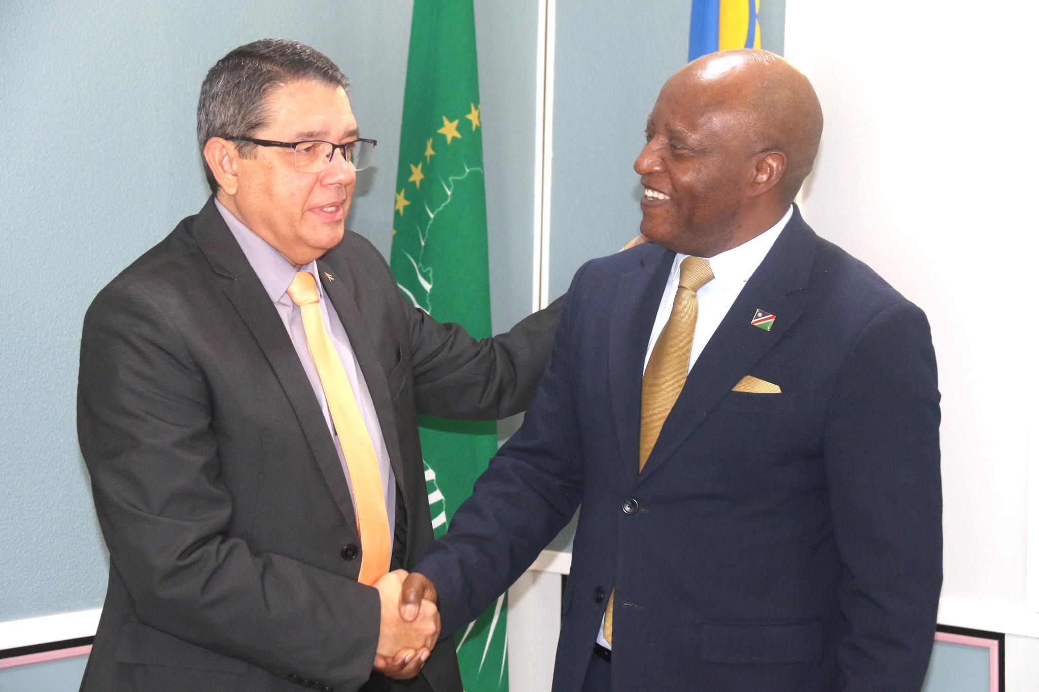 Nam, Cuba health tight to the hip … renew push for joint pharmaceutical plant Nam, Cuba health tight to the hip … renew push for joint pharmaceutical plant