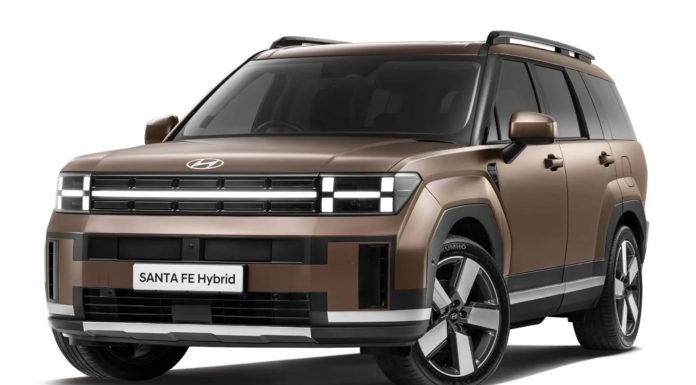 Hyundai redefines Santa Fe into Hybrid Electric Vehicle …blending rugged adventure with modern efficiency Hyundai redefines Santa Fe into Hybrid Electric Vehicle …blending rugged adventure with modern efficiency