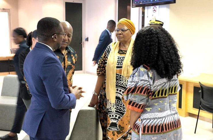 President, PM make suprise Bipa visit …demand efficiency, investor-friendly services President, PM make suprise Bipa visit …demand efficiency, investor-friendly services