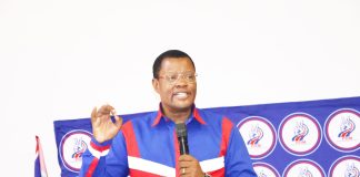 Venaani bashes media organisations Venaani bashes media organisations