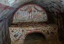 Ancient Jesus Fresco Discovered in Tomb by Archaeologists Ancient Jesus Fresco Discovered in Tomb by Archaeologists