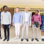 Indian high commissioner takes education gospel to Suiderlig Indian high commissioner takes education gospel to Suiderlig