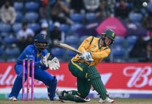 SA Fires Super Eights Warning to India with UAE Romp SA Fires Super Eights Warning to India with UAE Romp