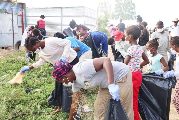 CoW mayor pushes public waste management CoW mayor pushes public waste management