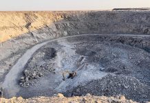 Uis Demands N$300 Million from Xinfeng Uis Demands N$300 Million from Xinfeng