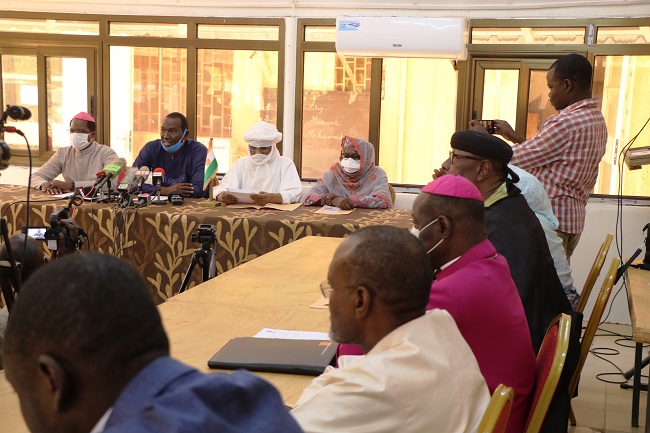 Elections générales 2020-2021 au Niger : Le Comité des Sages appelle toutes les parties à l’apaisement Elections générales 2020-2021 au Niger : Le Comité des Sages appelle toutes les parties à l’apaisement