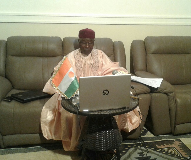 Sécurité et COVID-19 : Kalla Hankourao participe à une Visioconférence des Ministres des Affaires Etrangères du G5 Sahel et de l’UE Sécurité et COVID-19 : Kalla Hankourao participe à une Visioconférence des Ministres des Affaires Etrangères du G5 Sahel et de l’UE